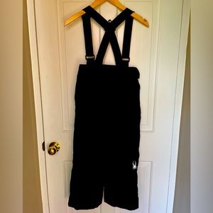 Spyder youth ski pants. Black size 8 with suspenders